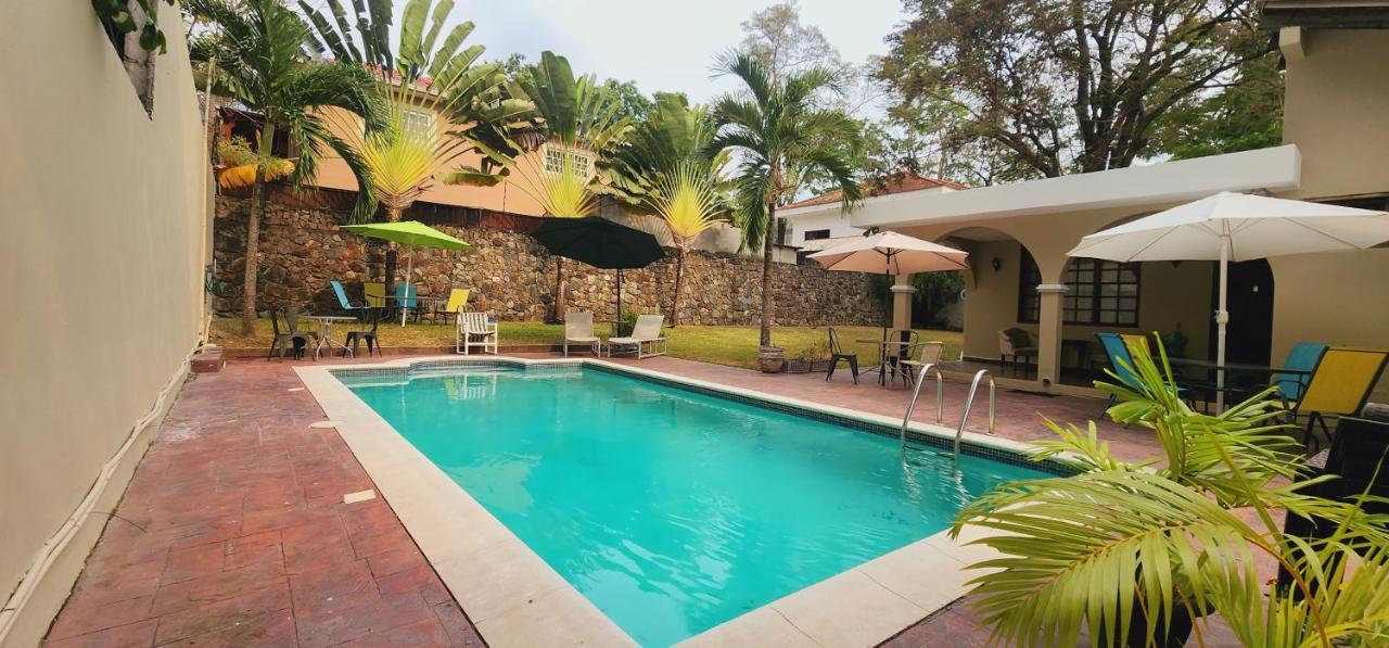 Camilas Hotel San Pedro Sula Exteriör bild
